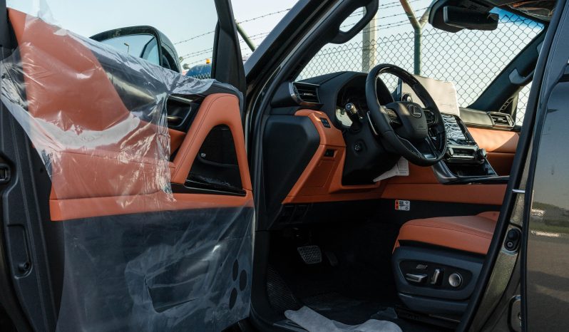 2026 Lexus LX700h VIP 3.5 Litres V6 Twin-Turbo Hybrid Engine Green Orange SUV