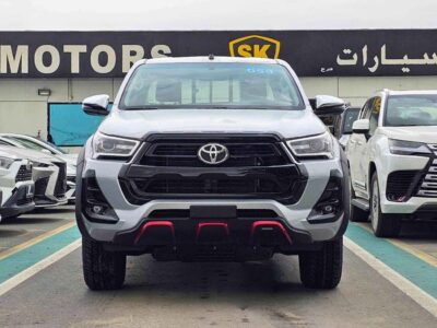 2026 Toyota Hilux SR5 4.0-liter V6 Petrol Engine Silver Black Pickup Truck TRD WOOD INTERIOR