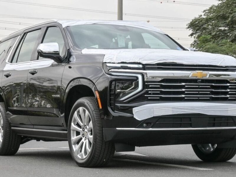 2025 CHEVROLET TAHOE Premier AWD 5.3 Litre V8 Petrol Engine Black White SUV GCC Specs