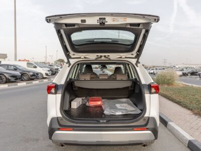 2025 Toyota RAV 4 Adventure 2.5 Litres 4-Cylinder Petrol Engine White Grey SUV GCC Specs