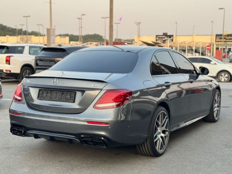 2018 Mercedes-Benz E200 UPDATE E63 2.0L Inline-4 Turbocharged Engine Grey Tan Sedan GCC
