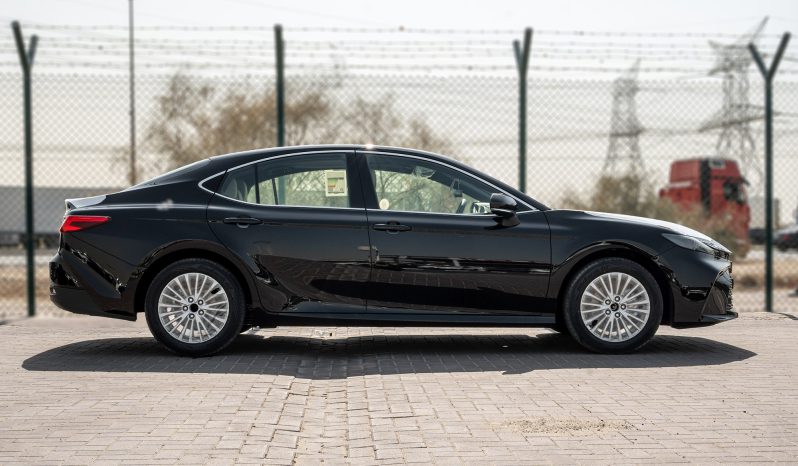 2026 Toyota Camry E-plus 2.5L 4-Cylinder Hybrid Engine Black Beige Sedan Automatic