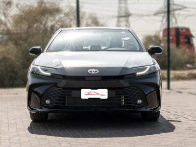 2026 Toyota Camry E-plus 2.5L 4-Cylinder Hybrid Engine Black Beige Sedan Automatic