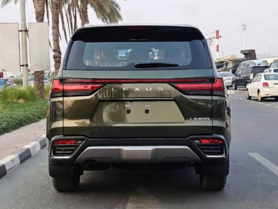 2025 Lexus LX 600 Urban 3.5-liter V6 Twin-Turbo Petrol Engine Green Red SUV GCC Specs