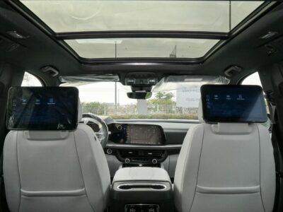 2025 CHEVROLET TAHOE Premier AWD 5.3 Litre V8 Petrol Engine Black White SUV GCC Specs