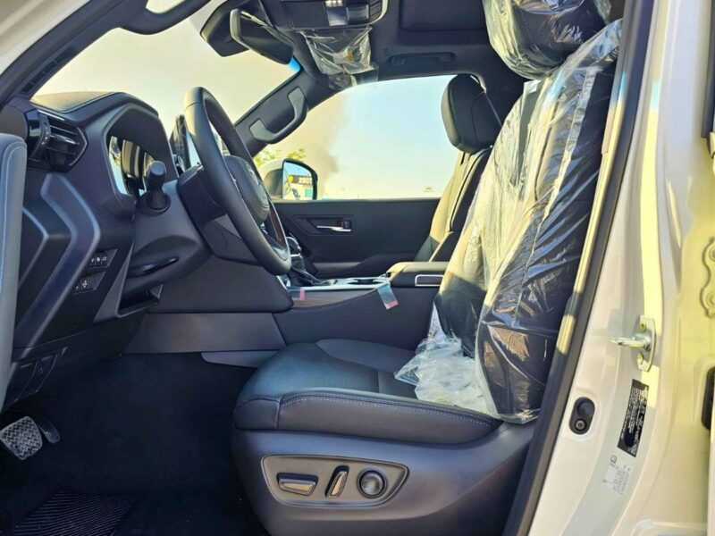 2026 Toyota Land Cruiser GXR 3.5L Twin Turbo V6 Petrol Engine White Black SUV GCC Specs