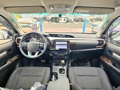 2026 Toyota Hilux SR5 4.0-liter V6 Petrol Engine Silver Black Pickup Truck TRD WOOD INTERIOR