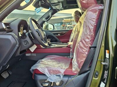 2025 Lexus LX 600 Urban 3.5-liter V6 Twin-Turbo Petrol Engine Green Red SUV GCC Specs