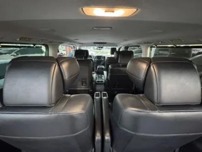 2020 Toyota Granvia 3.5-litre V6 Petrol Engine Black Luxury MPV GCC Specs Automatic