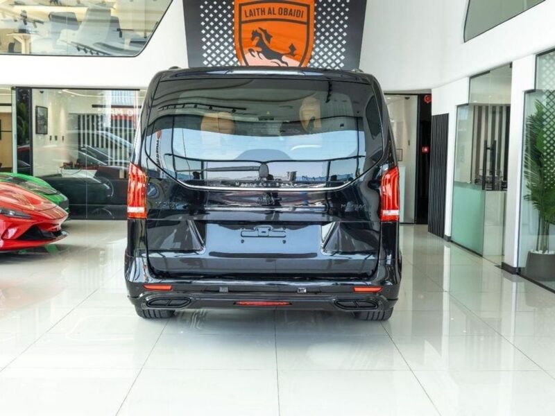2025 Mercedes-Benz V 300 VIP 2.0L turbocharged 4-cylinder Petrol Engine Black Tan Van GCC