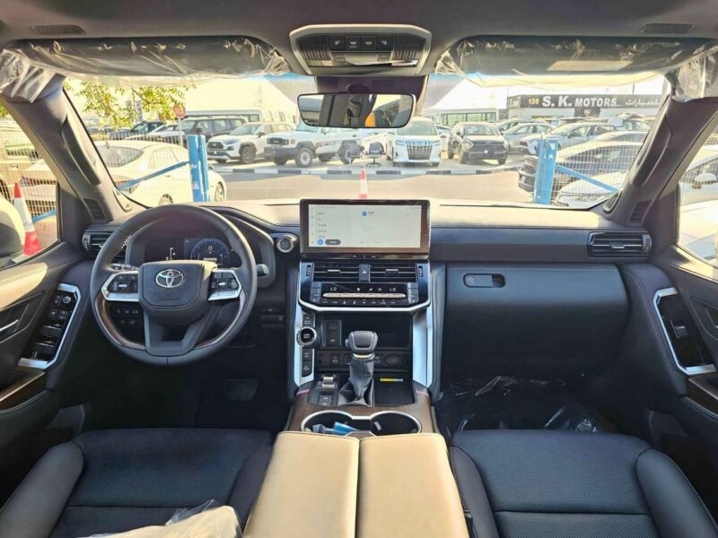 2026 Toyota Land Cruiser GXR 3.5L Twin Turbo V6 Petrol Engine White Black SUV GCC Specs