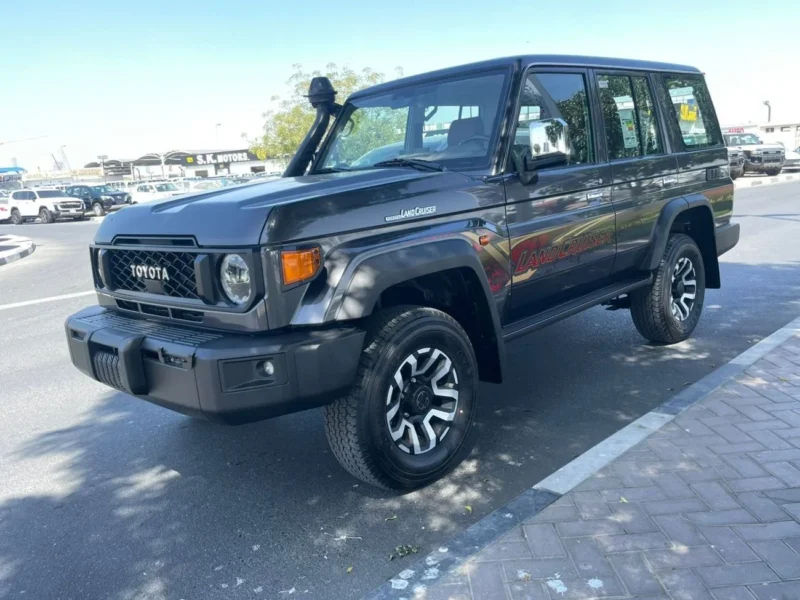 2026 Toyota Land Cruiser LC76 2.8L Turbo Diesel 4-cylinder Engine Grey Brown SUV GCC