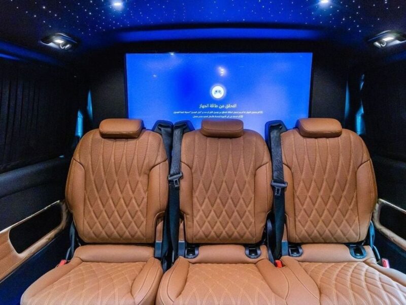 2025 Mercedes-Benz V 300 VIP 2.0L turbocharged 4-cylinder Petrol Engine Black Tan Van GCC