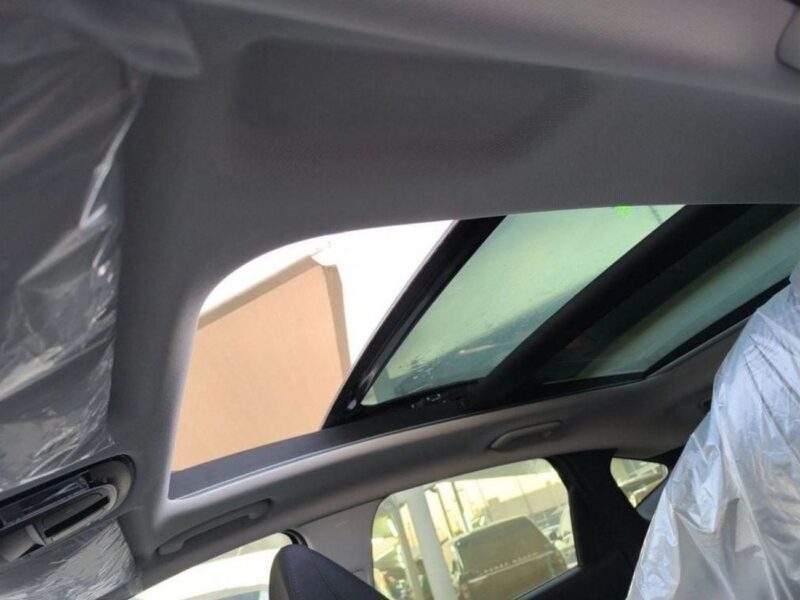 2022 Hyundai Tucson Comfort 1.6L Turbo 4-cylinder Engine Grey Black SUV GCC Specs