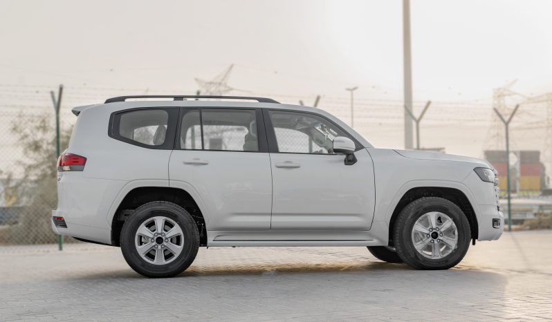 2026 Toyota Land Cruiser GXR 3.5-liter V6 Twin Turbo Petrol Engine White Beige SUV GCC