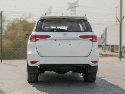 2025 Toyota Fortuner GX 2.4 L 4-cylinder turbocharged Diesel White Tan SUV Automatic