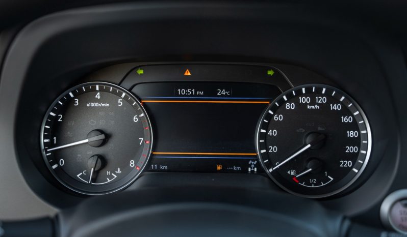 2025 Nissan Navara DC LE 2.5 Litres 4-cylinder Petrol Black Pickup Truck Manual GCC Spec