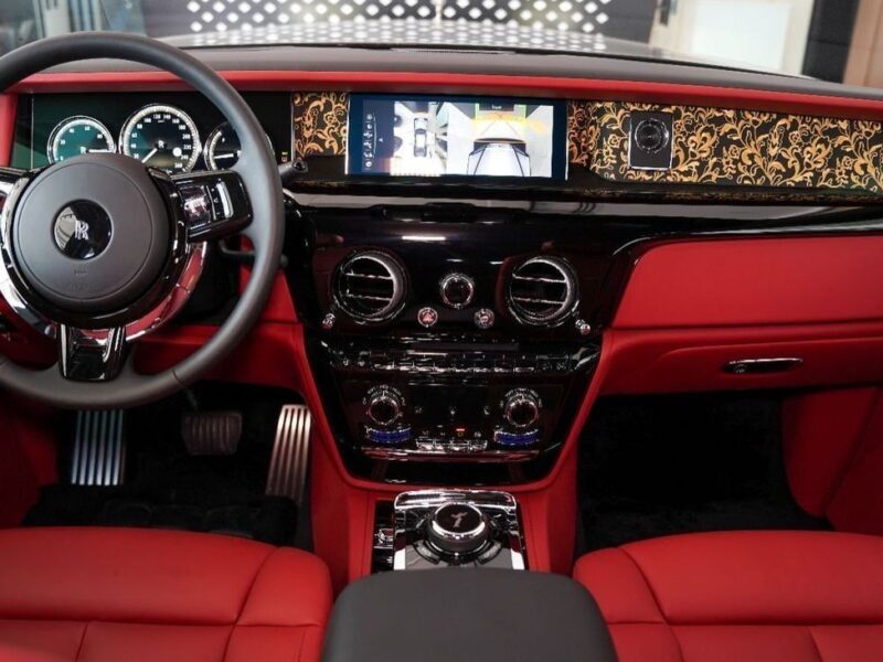 2023 Rolls-Royce Phantom La Gondola 1 of 1 6.75-litre Twin-Turbo V12 Black Red Sedan