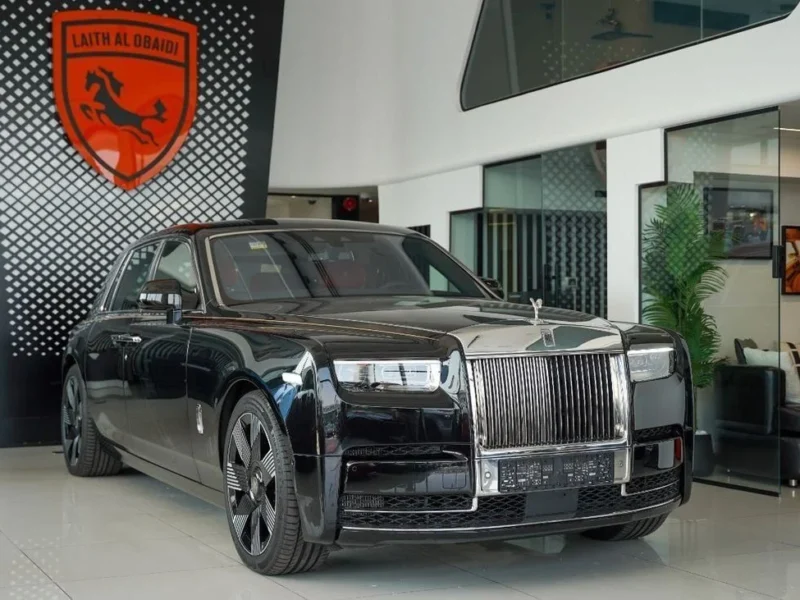 2023 Rolls-Royce Phantom La Gondola 1 of 1 6.75-litre Twin-Turbo V12 Black Red Sedan