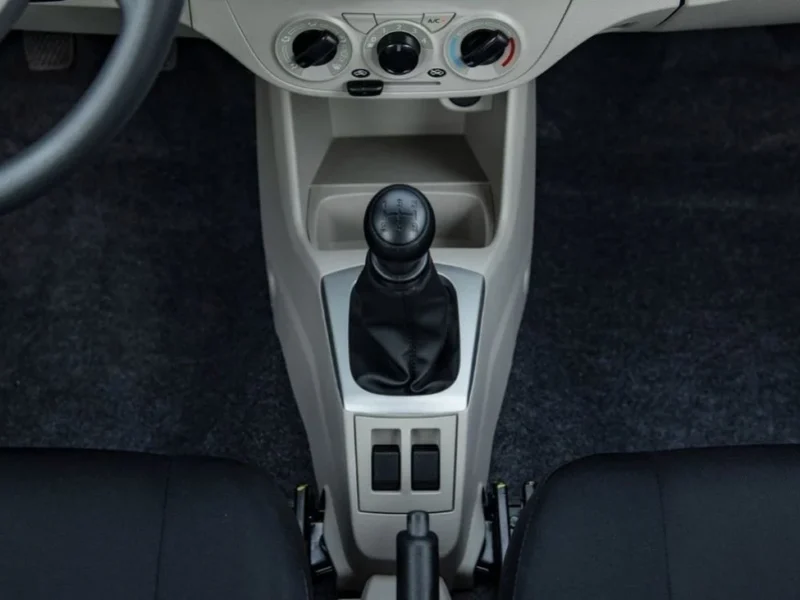 2024 Suzuki Alto GLX 0.8 Litres 2-Cylinder Petrol Engine Grey Black Hatchback Manual