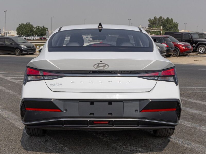 2025 Hyundai Elantra GLX Elite 1.5-liter MPI Petrol Engine White Black Sedan Automatic