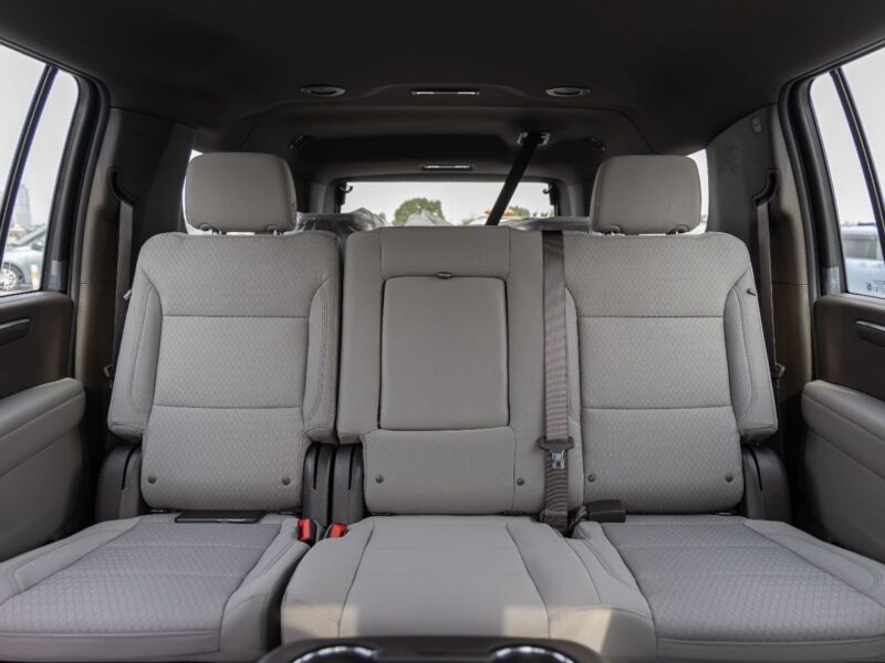2025 Chevrolet Suburban LS 5.3L EcoTec3 V8 Petrol Engine Black Beige SUV GCC Specs