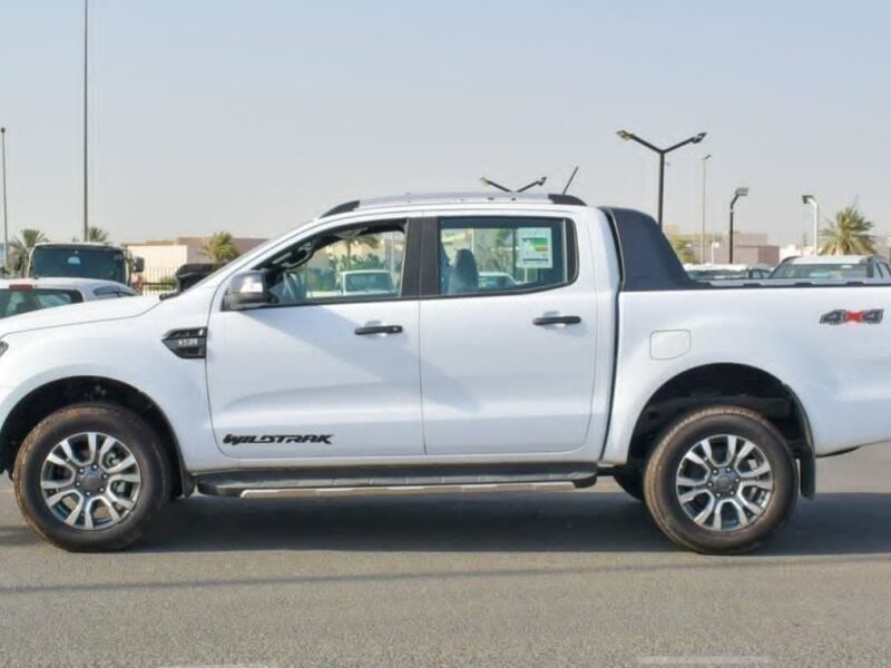 2022 Ford Ranger Wildtrak 3.2-liter 5-cylinder Turbo Diesel White Black Pickup Truck Automatic