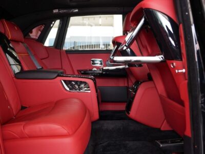 2023 Rolls-Royce Phantom La Gondola 1 of 1 6.75-litre Twin-Turbo V12 Black Red Sedan