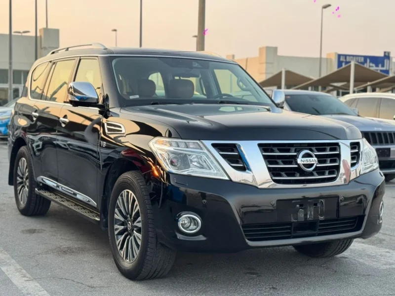 2018 Nissan Patrol LE Platinum 5.6-liter V8 Petrol Engine Black Tan SUV Automatic GCC Specs
