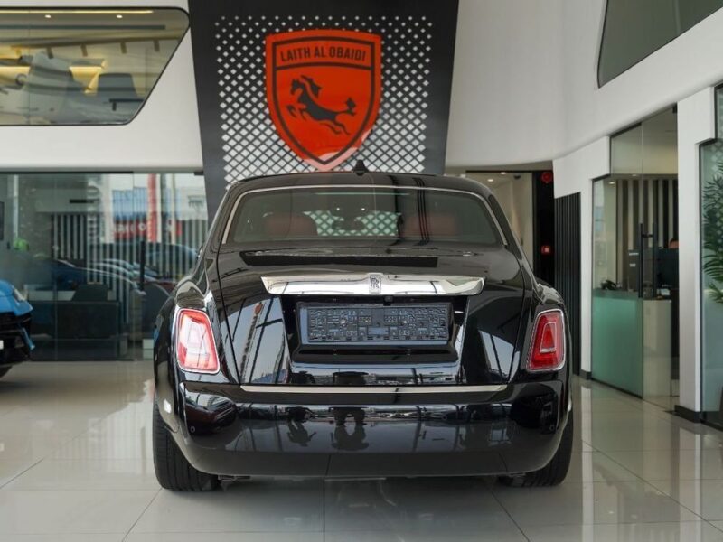 2023 Rolls-Royce Phantom La Gondola 1 of 1 6.75-litre Twin-Turbo V12 Black Red Sedan