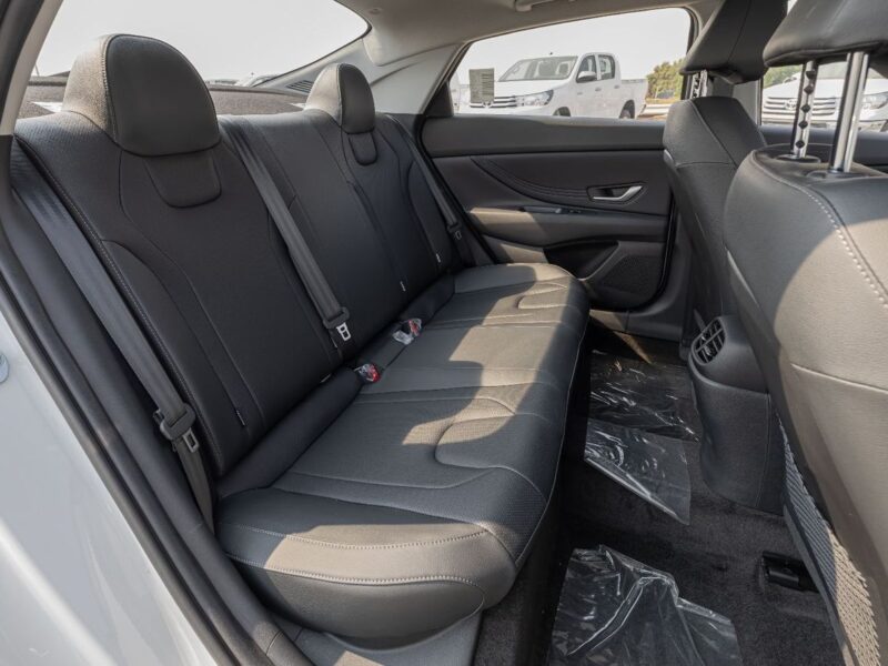 2025 Hyundai Elantra GLX Elite 1.5-liter MPI Petrol Engine White Black Sedan Automatic