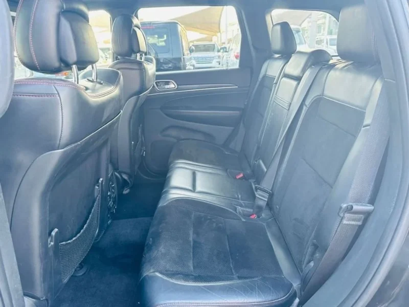 2017 Jeep Grand Cherokee Limited 5.7 Litres HEMI V8 Petrol Engine Black SUV American Specs