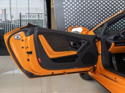 2024 Lamborghini Huracán EVO Spyder 5.2L Naturally Aspirated V10 Orange Black Coupe