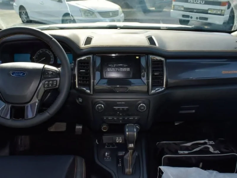 2022 Ford Ranger Wildtrak 3.2-liter 5-cylinder Turbo Diesel White Black Pickup Truck Automatic