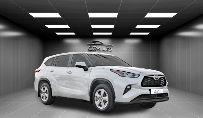 2025 Toyota Highlander LE 2.5L Inline-4 Hybrid Engine White Black SUV Automatic