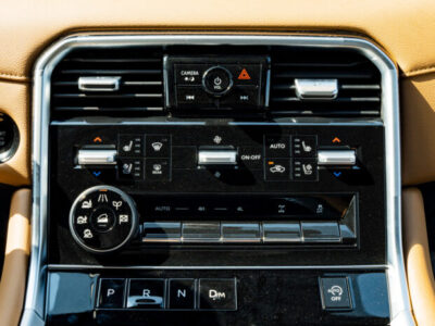 2025 Nissan Patrol V6 Engine SE Platinum 3.8 Litres Petrol AT Silver Beige SUV