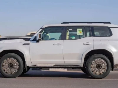 2025 Toyota Prado 2.4L turbocharged 4-Cylinder Petrol Engine White Beige SUV