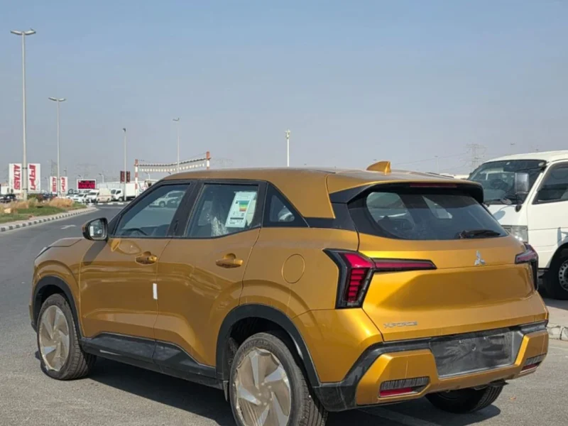 2025 MITSUBISHI XFORCE H-line 1.5 Litres 4 Cylinders Petrol Engine Orange Black SUV