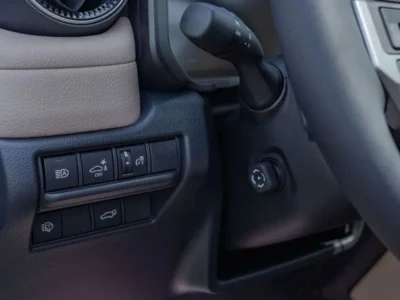 2025 Toyota Prado 2.4L turbocharged 4-Cylinder Petrol Engine White Beige SUV