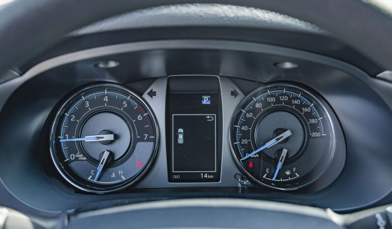 2025 Toyota Hilux Adventure 4.0L V6 DOHC 24-Valve with Dual VVT-i White Black Pickup