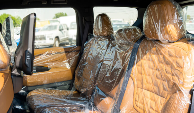 2025 Nissan Patrol V6 Engine SE Platinum 3.8 Litres Petrol AT Silver Beige SUV