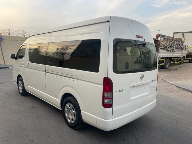 2017 Toyota Hiace Commuter SLWB 3.0 Litres 4 Cylinder Diesel Engine White Grey Van