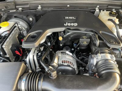 2021 Jeep Wrangler Unlimited Overland 3.6 Litres Pentastar V6 Petrol Engine Grey Black SUV