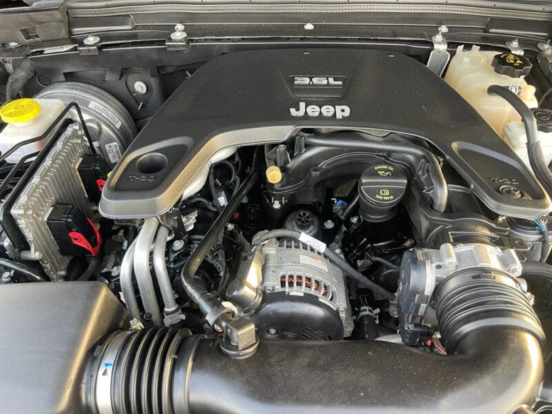 2021 Jeep Wrangler Unlimited Overland 3.6 Litres Pentastar V6 Petrol Engine Grey Black SUV