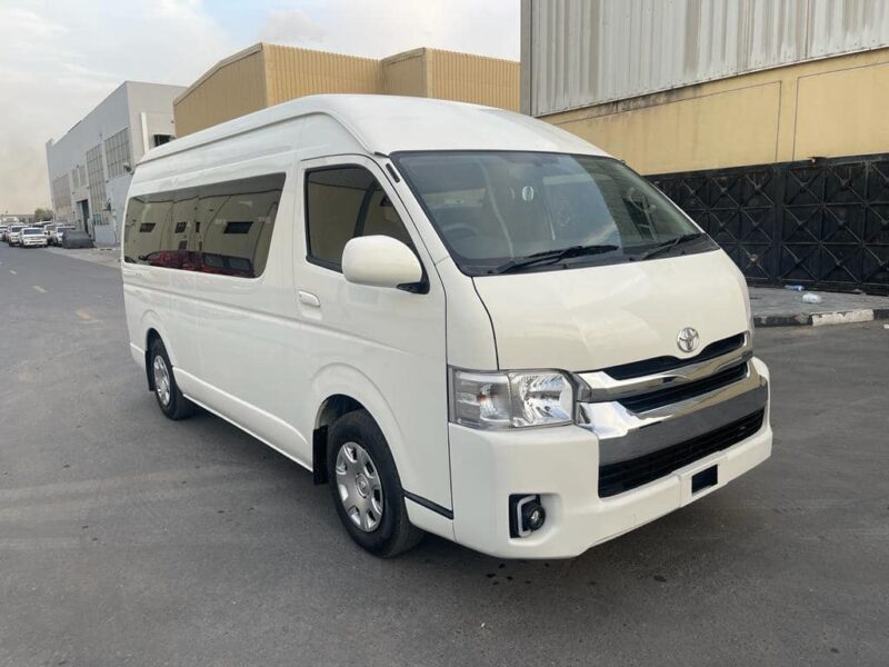 2017 Toyota Hiace Commuter SLWB 3.0 Litres 4 Cylinder Diesel Engine White Grey Van