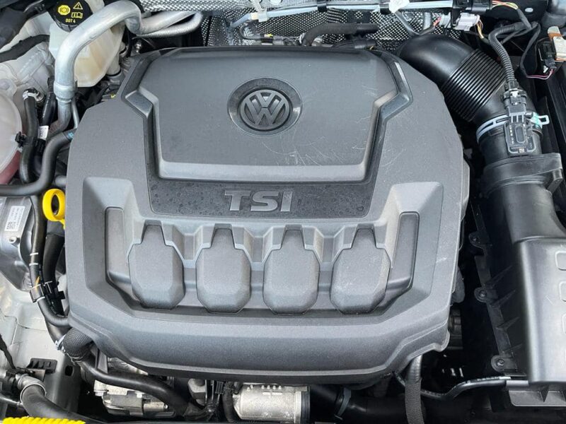 2022 Volkswagen T-Roc 110 TSI Style 1.4L 4 Cylinders Turbo Petrol White Grey SUV