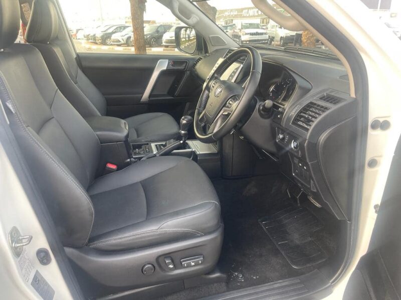 2022 Toyota Land Cruiser Prado Altitude 2.8L Turbodiesel 4-cylinder Engine White Grey SUV