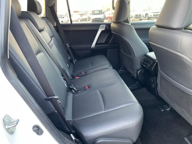 2017 Toyota Land Cruiser Prado Altitude 2.8L 4 Cylinder Turbo Diesel White Grey SUV