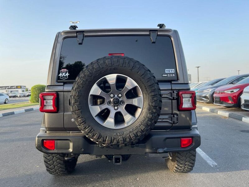 2021 Jeep Wrangler Unlimited Overland 3.6 Litres Pentastar V6 Petrol Engine Grey Black SUV