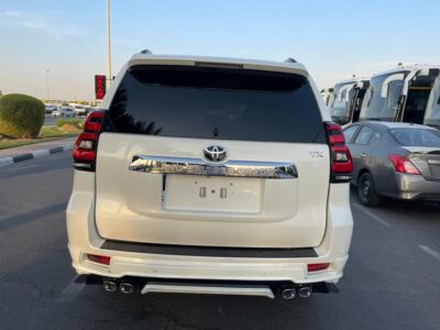 2017 Toyota Land Cruiser Prado Altitude 2.8L 4 Cylinder Turbo Diesel White Grey SUV